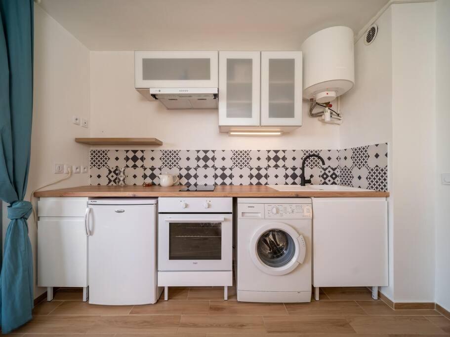 Appartement Tout Equipe Terrasse Parking Privatif Six-Fours-les-Plages Esterno foto